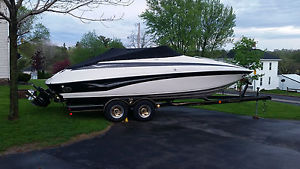 1999 Crownline 248 ccr