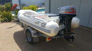 Zodiac 3.4m Inflatable Boat & 25HP Mariner Motor & Trailer