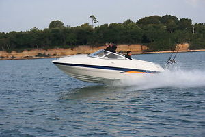 Sports boat, power cruiser