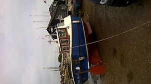 Cox 22 Fishing Boat. 28 HP Volvo Diesel On Shaft.