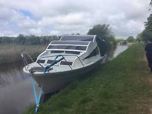 BOAT NEW LISTING TIME WASTERS BOAT STILL FOR SALE