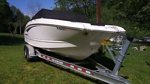 2014 Chaparral Sunesta 224 with trailer