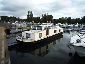 45x10 classic Dutch barge perfect Diy  project near London