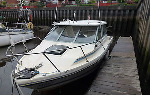 Bayliner Trophy 2160 . OMC 5ltr inboard V8 petrol