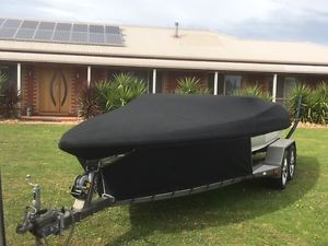 Camero Stealth ski boat