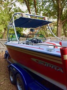 Supra Saltare - Wakeboard Wakesurf Ski Boat Supra Boat Wakeboat inboard