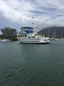 Tradewinds 44ft fly bridge  aft cruiser