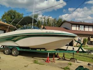 2004 Tahoe 234 Deck Boat