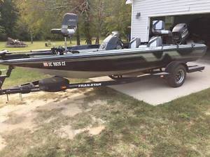 GREAT BASS BOAT READY TO FISH