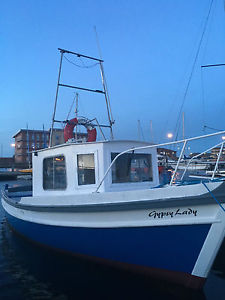 25ft Fishing Angling Boat, including mooring at Hartlepool Marina and much more