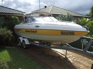 2006 Stingray 6.1 m Cuddy Cabin Cruiser