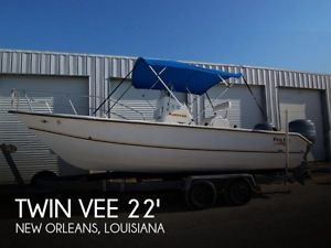 2000 Twin Vee 22 Awesome Center Console Cat