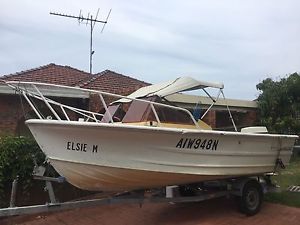 quintrex lazabout 4.5 fishing boat with 80 hour 60 hp Johnson