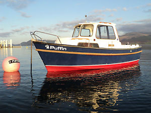 Hardy Fishing 20 Power Boat – 20 foot Cruiser - Motor Boat - Suzuki 70 HP