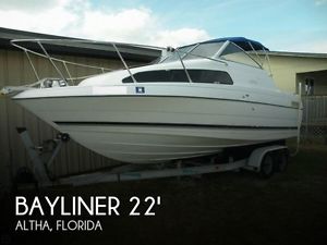 2000 Bayliner 2252 Ciera Express