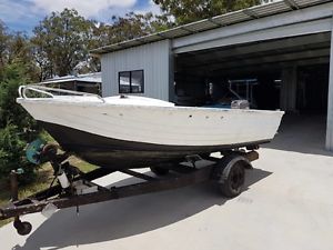 Aluminum boat