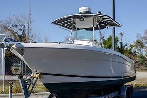 2004 Robalo R260