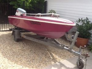 Boat SAVAGE AVENGER "SS" 4.5mt Runabout 3cyl Evinrude, Brooker Gal Tilt Trailer