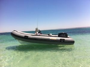 RIB, Inflatable, Island 420, center console, 40hp