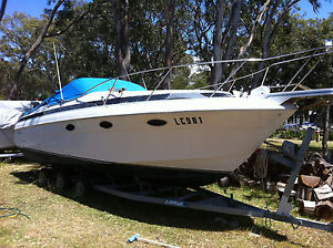 Wellcraft 8.7 meters twin v6 mercruisers not searay bayliner fourwinns