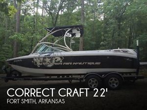 2008 Correct Craft 220 Super Air Nautique