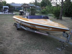 FLIGHTCRAFT 18XLT SKI BOAT 200HP