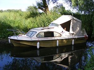 SHETLAND 535 TRAILABLE BOAT Built in 1972. Mercury 15HP outboard motor (petrol)