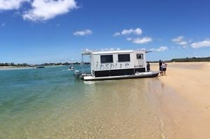 Unique Houseboat/Caravan on trailer with 2 x 4 m slide-outs