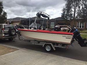 Fishing Boat VICKERS EASYRIDER 17FT (Aprox. 5.1 Metres)