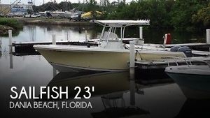 2004 Sailfish 238 Kingfish