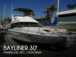 1992 Bayliner 3058 Command Bridge