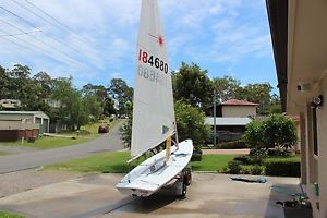 Laser sailing boat