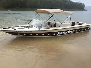 mastercraft stars & stripes ski boat 1970s classic 351ci windsor wake board