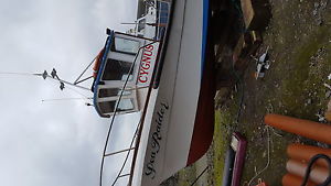 Cygnus 28 foot fishing boat