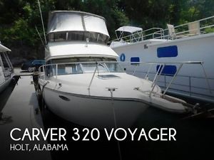 1995 Carver 320 Voyager Used