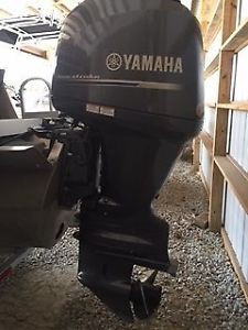 2014 Bennington Tri Toon with 150 Yamaha