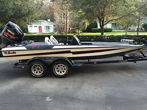 Basscat Pantera 2 Bass boat