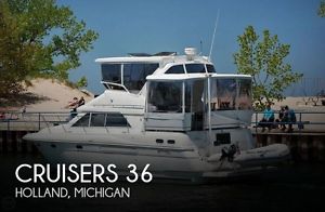 1997 Cruisers Yachts Aft Cabin 3650