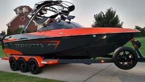 2014 MALIBU WAKESETTER