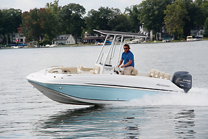 2016 Hurricane CC19OB Center Console