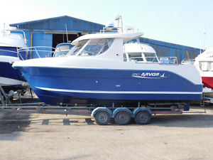 2004 ARVOR 250AS WITH MERCRUISER DIESEL ENGINE