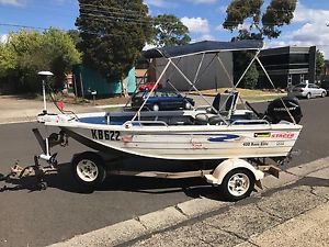 STACER 400 BASS ELITE FISHING BOAT WITH MERCURY F30 4 STROKE OUTBOARD ON TRAILER