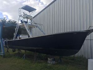 30' Dorado Offshore Center Console with full tower