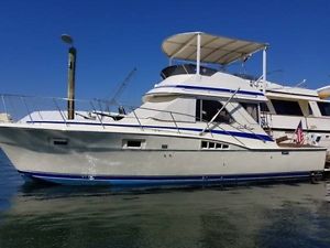 1986 Chris Craft 360 Commander sport fish