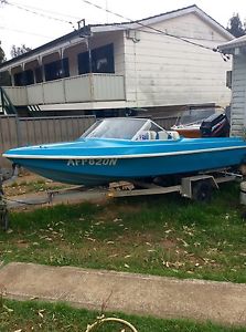 Caribbean V158 Ski Fish Boat 15ft Runabout Great Condition No Motor