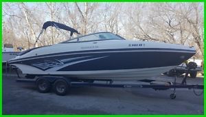 2012 Rinker Captiva 246