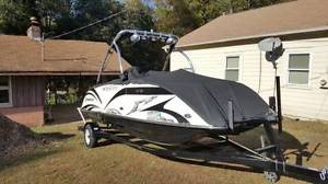 2014 Caravelle Razor 219uu Pontoon Deck Boat