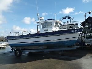 Hardy Fishing 24 short wheel house for sale in Poole, Diesel