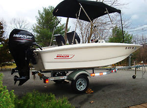 2009 Boston Whaler 130 Super Sport with brand new motor