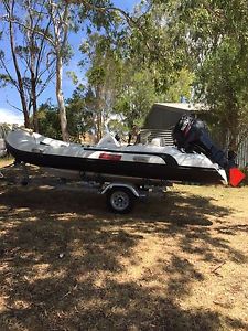 rigid inflatable boat